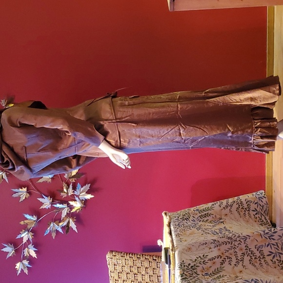 Svetlana 2 piece Skirt + Jacket Set Metallic Brown Bronze - BNWT - Picture 2 of 16